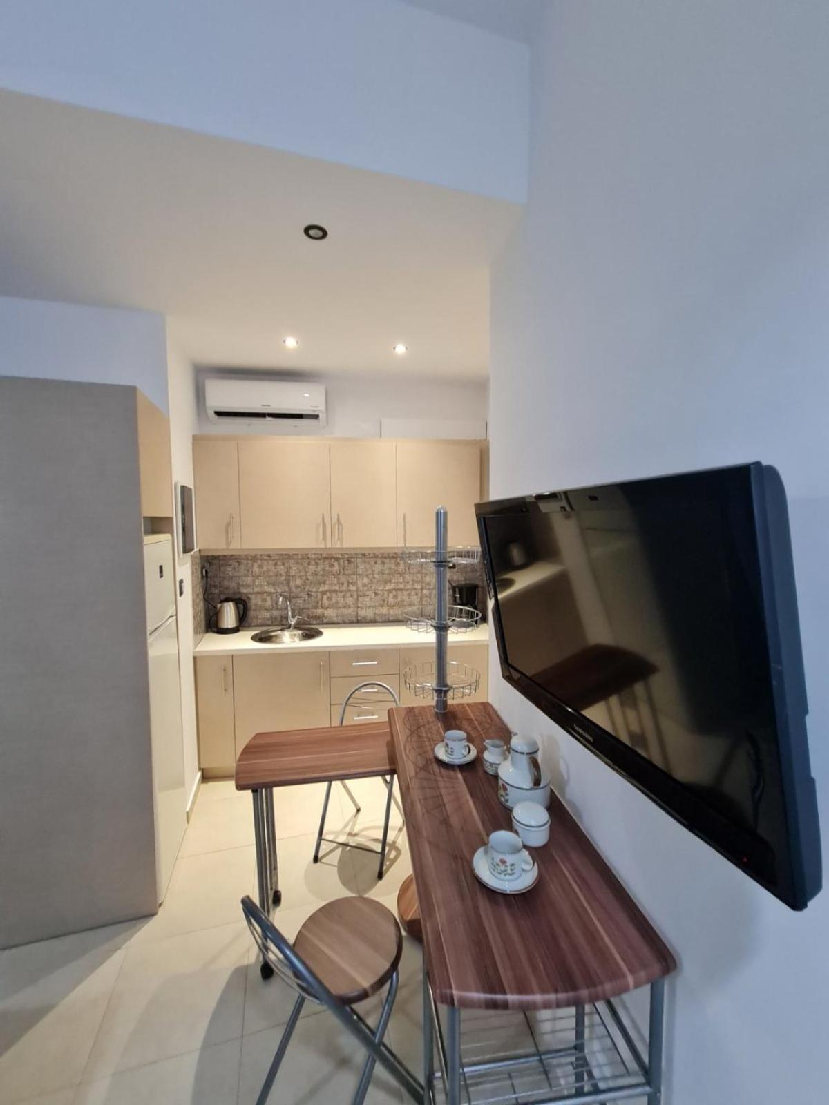 Ferienwohnung Ειδικη Προσφορα Patras Exterior foto