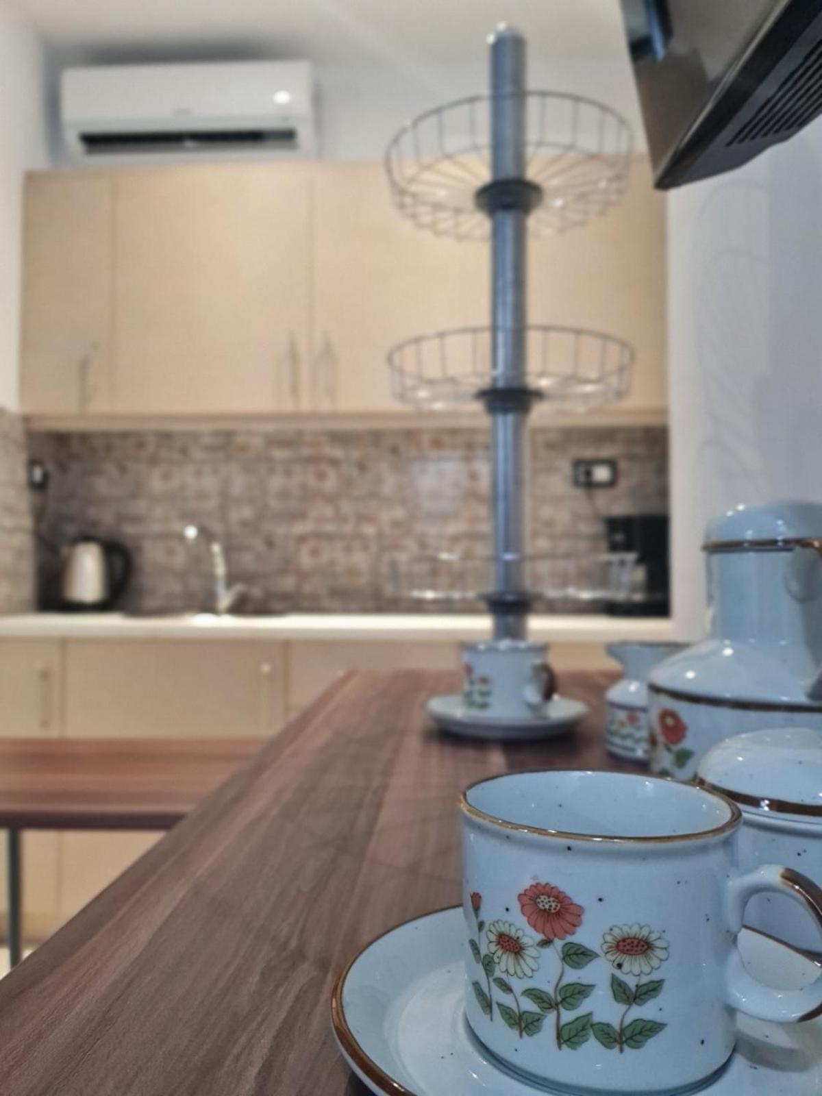 Ferienwohnung Ειδικη Προσφορα Patras Exterior foto
